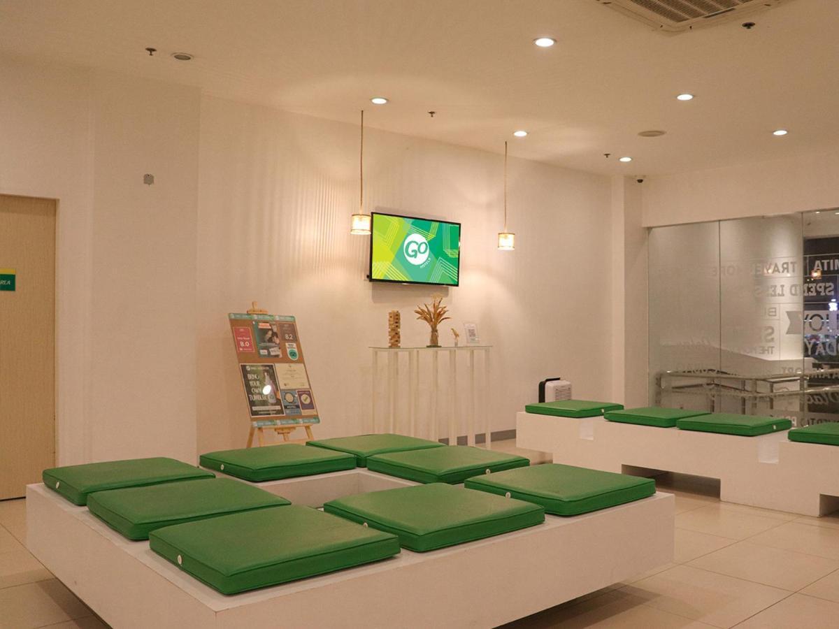 Go Hotels Timog Quezon City Dış mekan fotoğraf