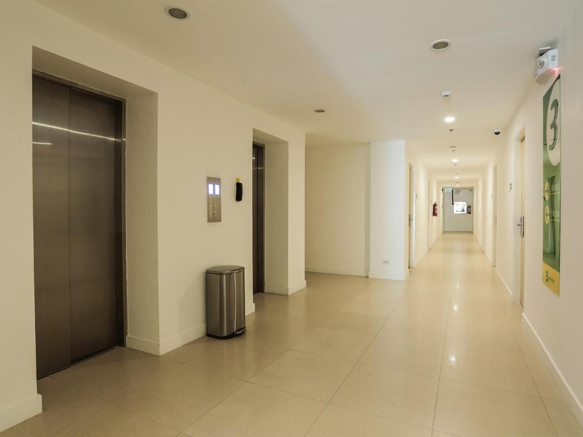 Go Hotels Timog Quezon City Dış mekan fotoğraf