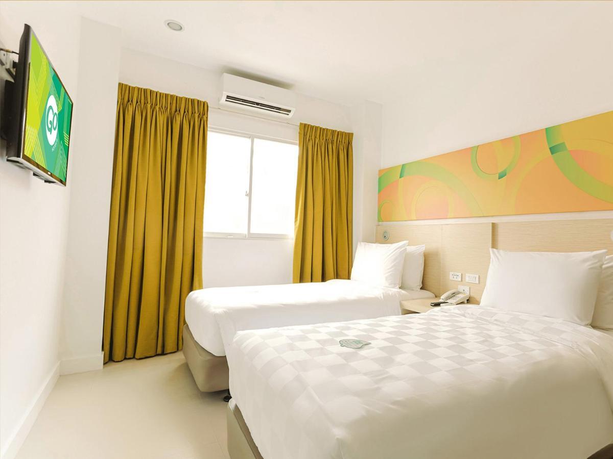 Go Hotels Timog Quezon City Dış mekan fotoğraf