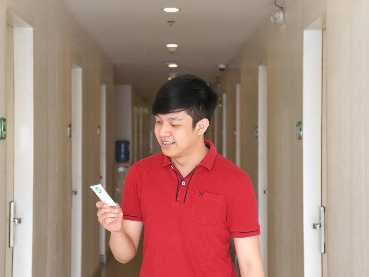 Go Hotels Timog Quezon City Dış mekan fotoğraf
