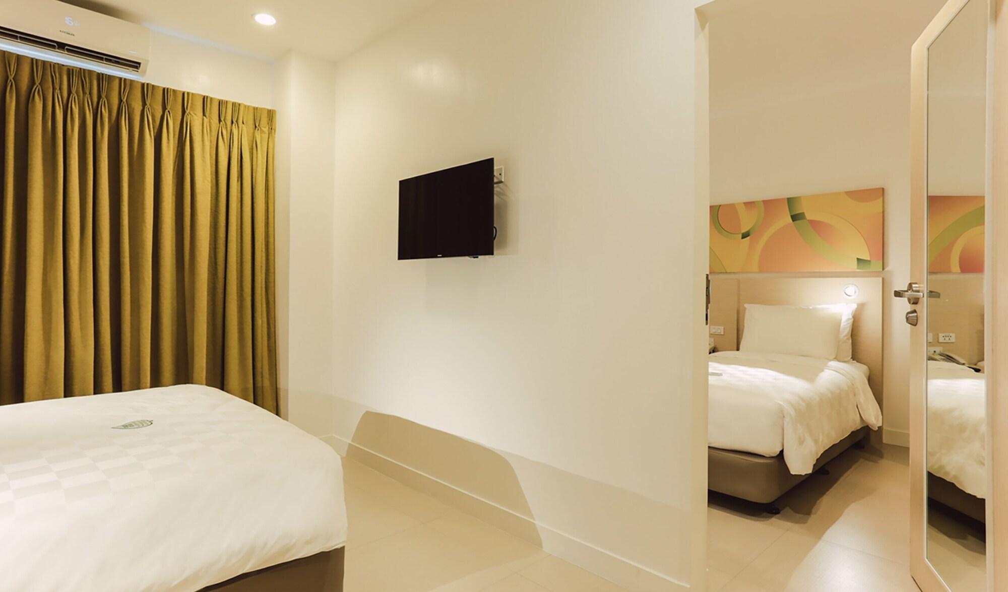 Go Hotels Timog Quezon City Dış mekan fotoğraf